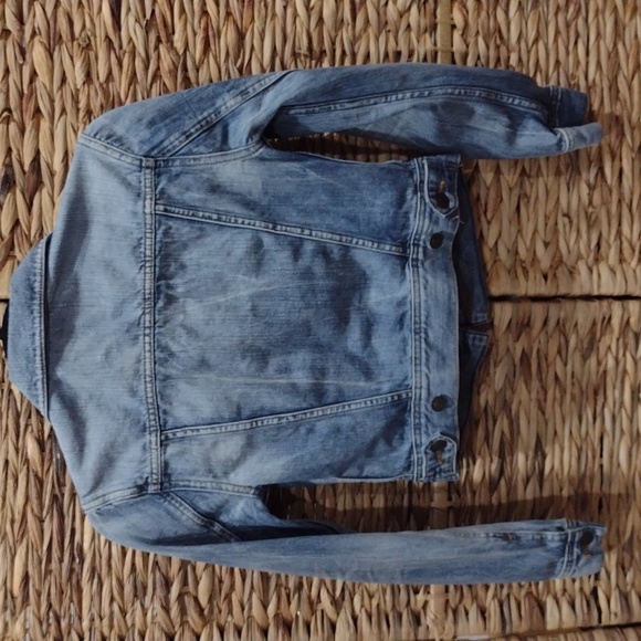 Aritzia Talula distressed jean jacket size xs - Picture 6 of 7